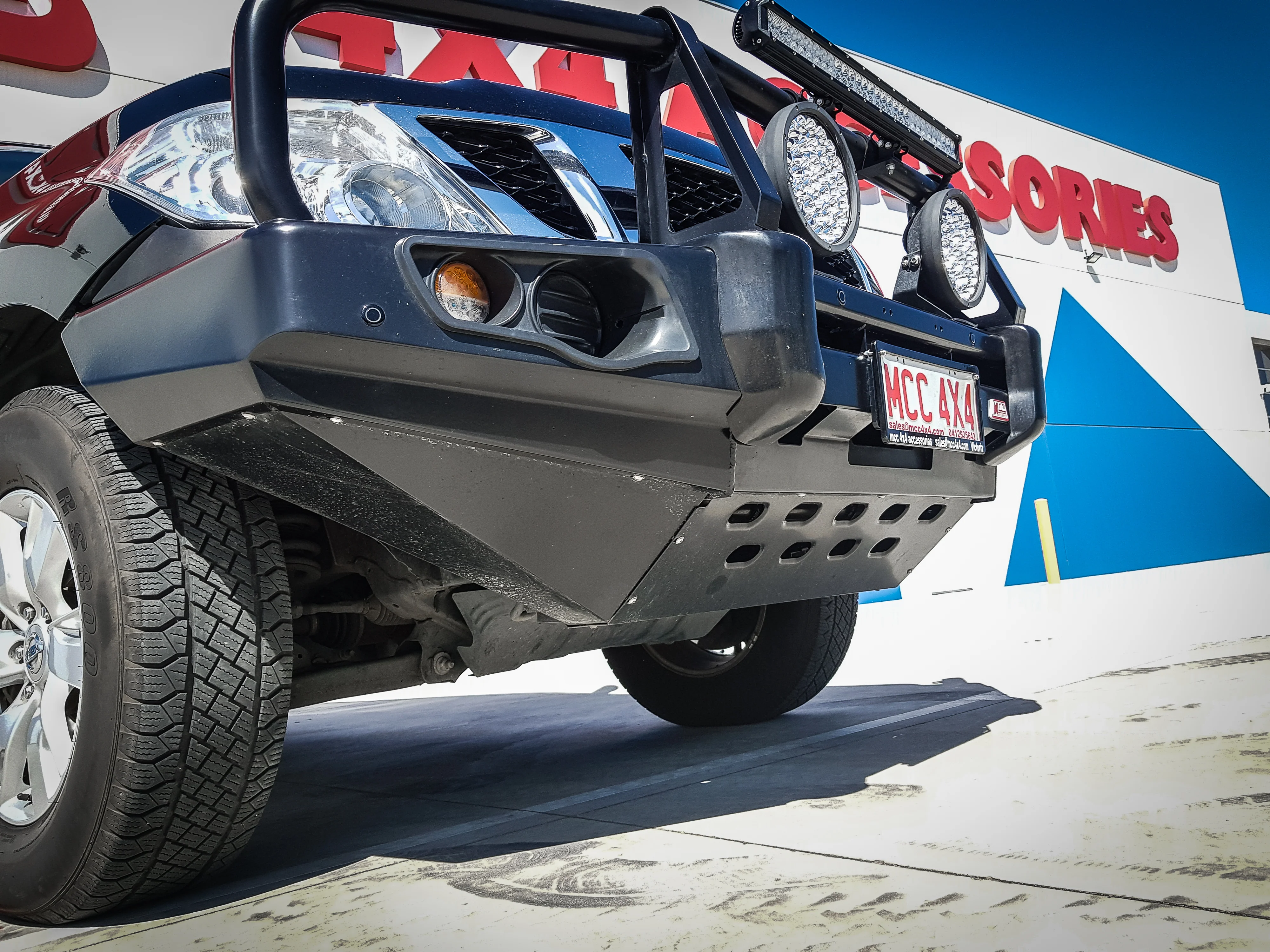 Patrol Y62 Series 1-4 2012-2018 707-02 Falcon Bull Bar Black A-Frame Package (No Foglight) - SKU MCC-03005-702UP - Image 4