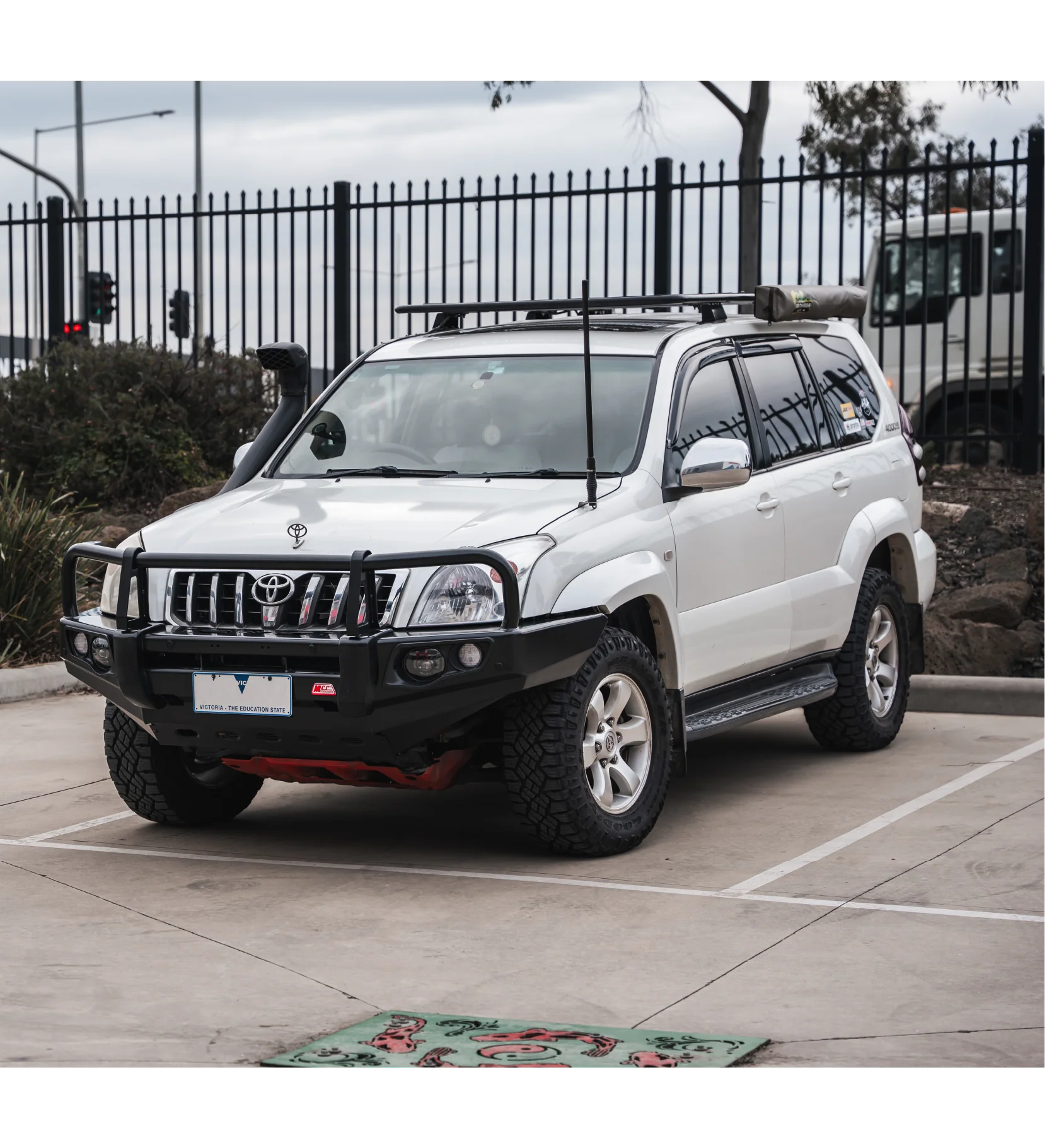 Prado 120 2002-2009 707-02 Falcon Bull Bar Black A-Frame Package (LED Foglight) - SKU MCC-01010-702FOGUP - Image 2