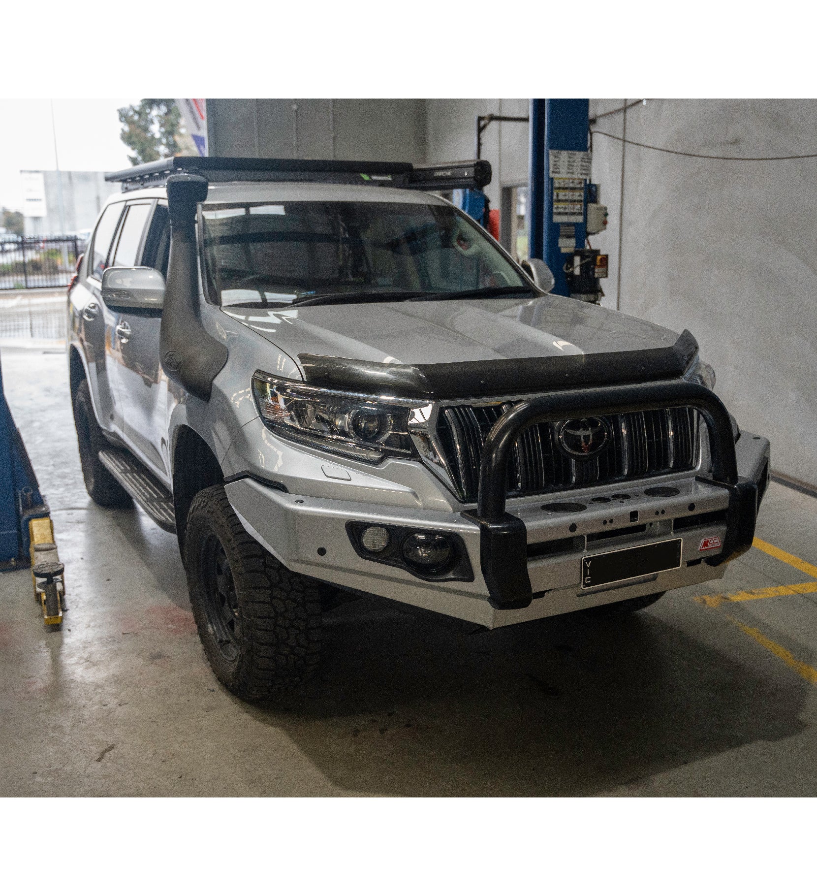 Prado 150 facelift 2017-Current 707-01 Falcon Bull Bar Single Black Loop Package (LED Foglight) - SKU MCC-01020-701SBLFOG - Image 2