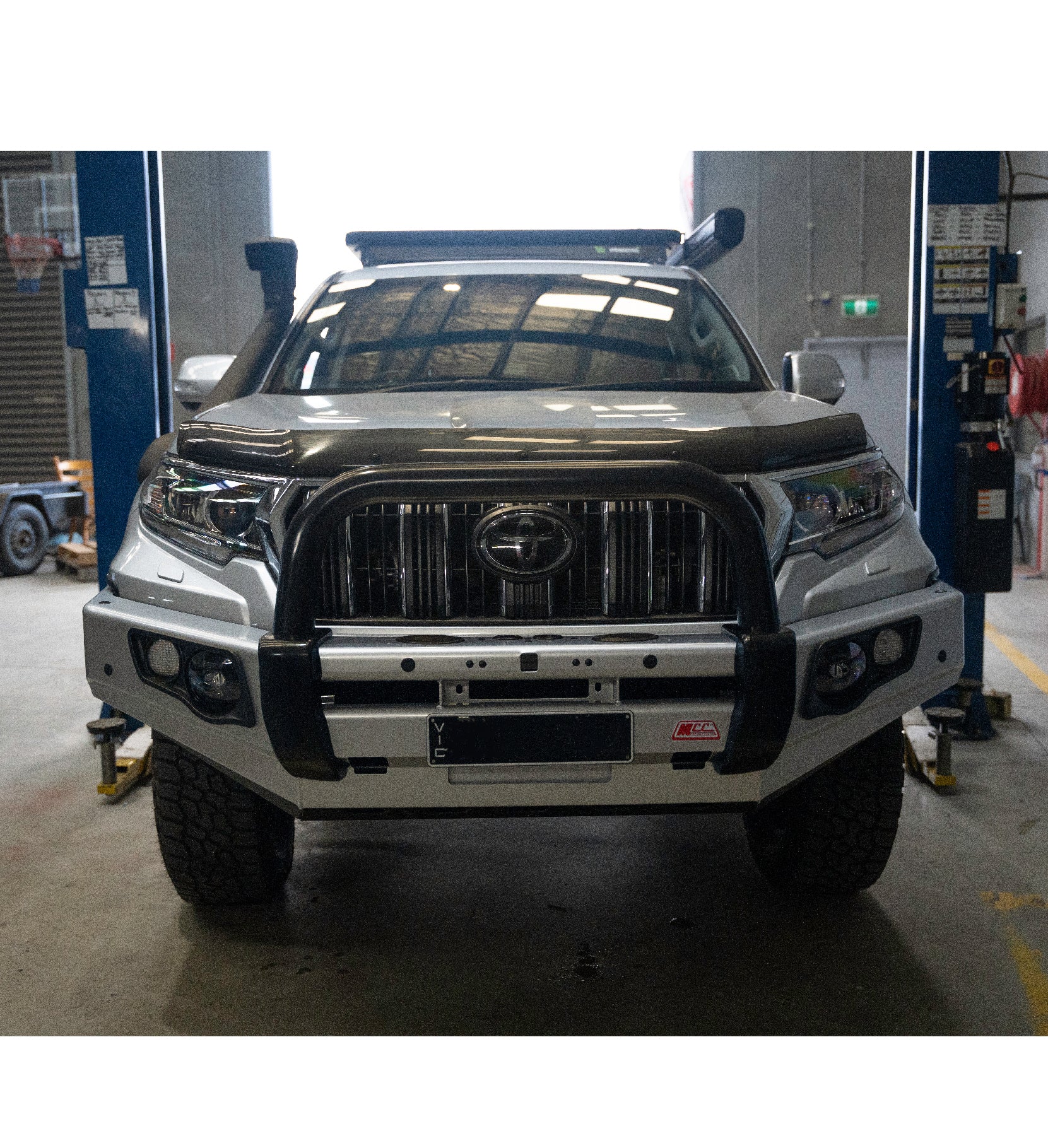 Prado 150 facelift 2017-Current 707-01 Falcon Bull Bar Single Black Loop Package (LED Foglight) - SKU MCC-01020-701SBLFOG - Image 3