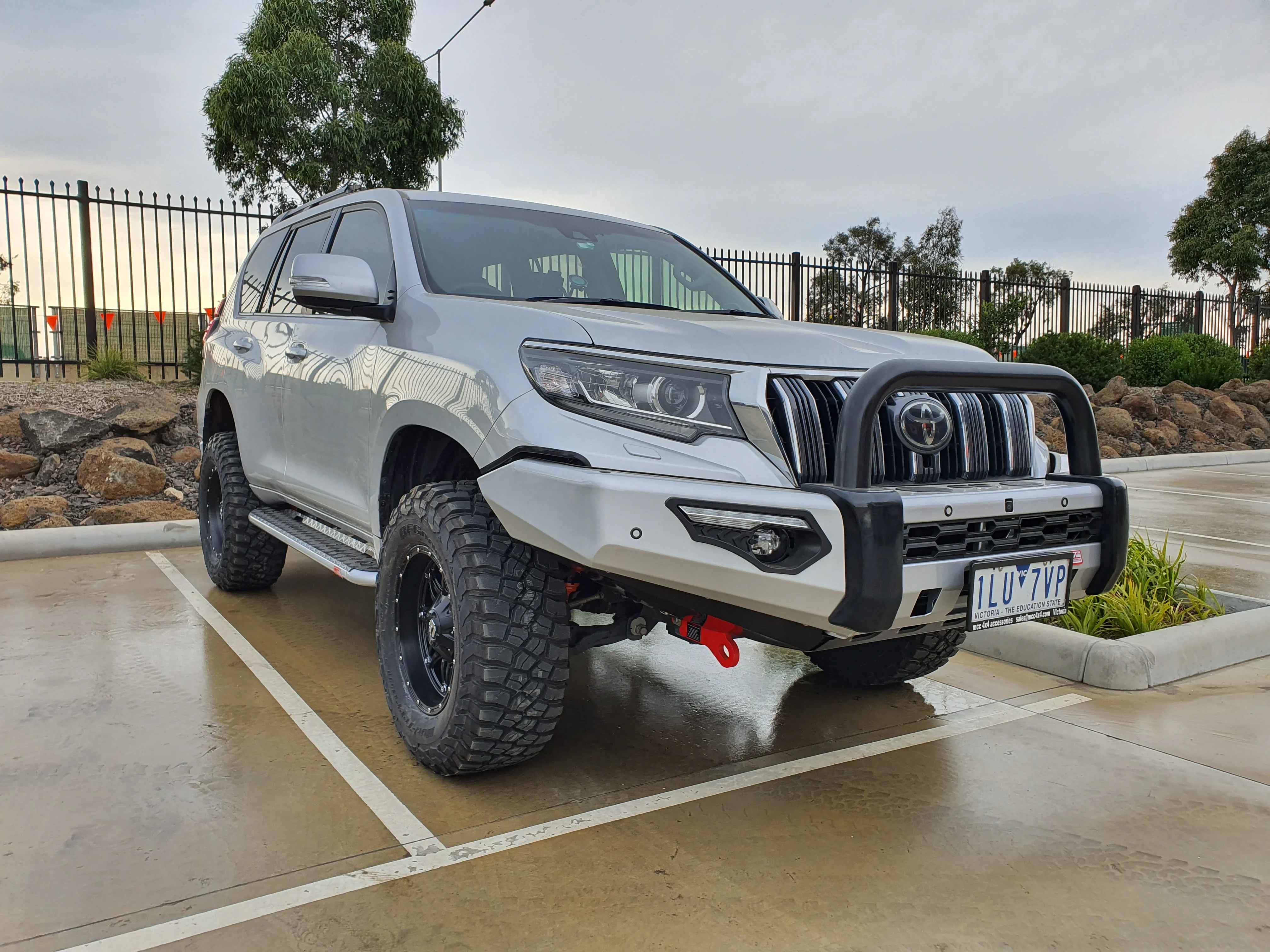 Prado 150 facelift 2017-Current 808-01 Phoenix Bull Bar Single Black Loop Package - SKU MCC-01020-801SBL - Image 2