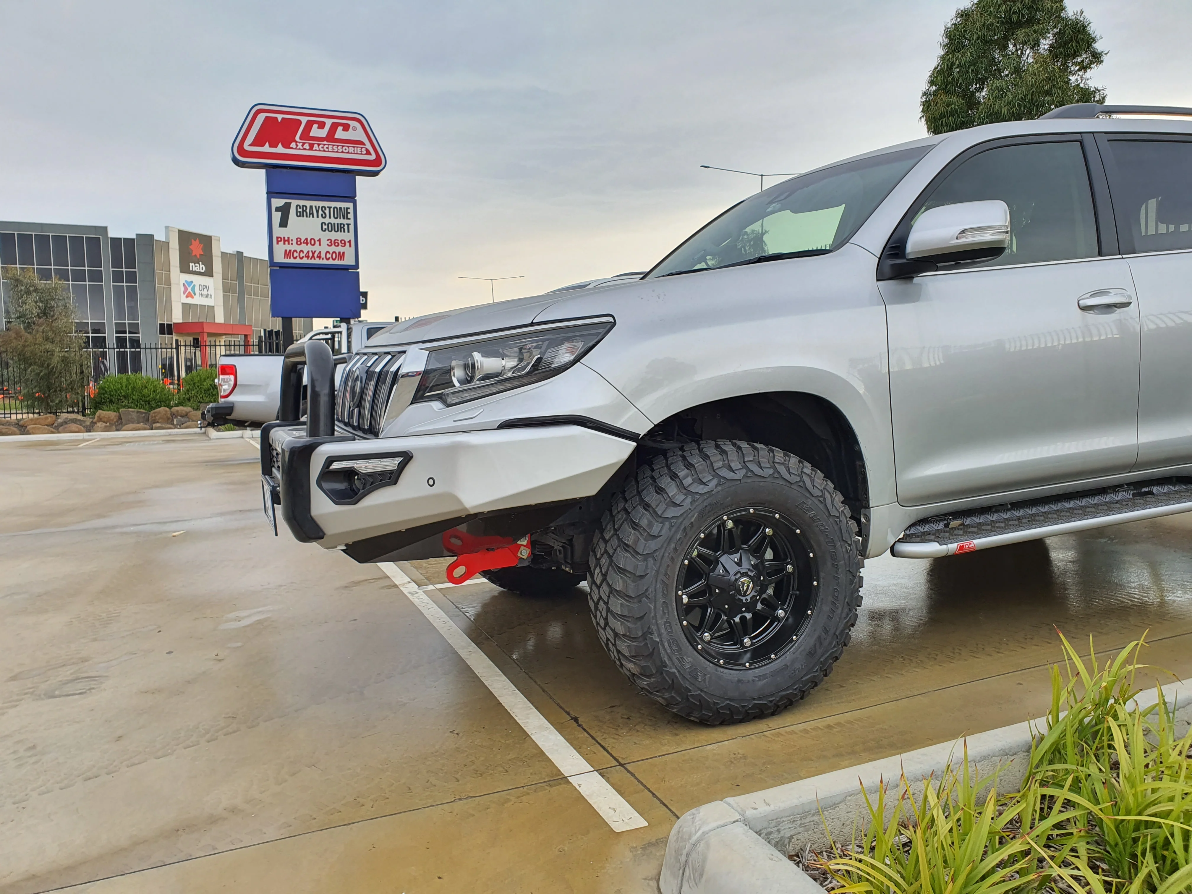 Prado 150 facelift 2017-Current 808-01 Phoenix Bull Bar Single Stainless Loop Package - SKU MCC-01020-801SSL - Image 5