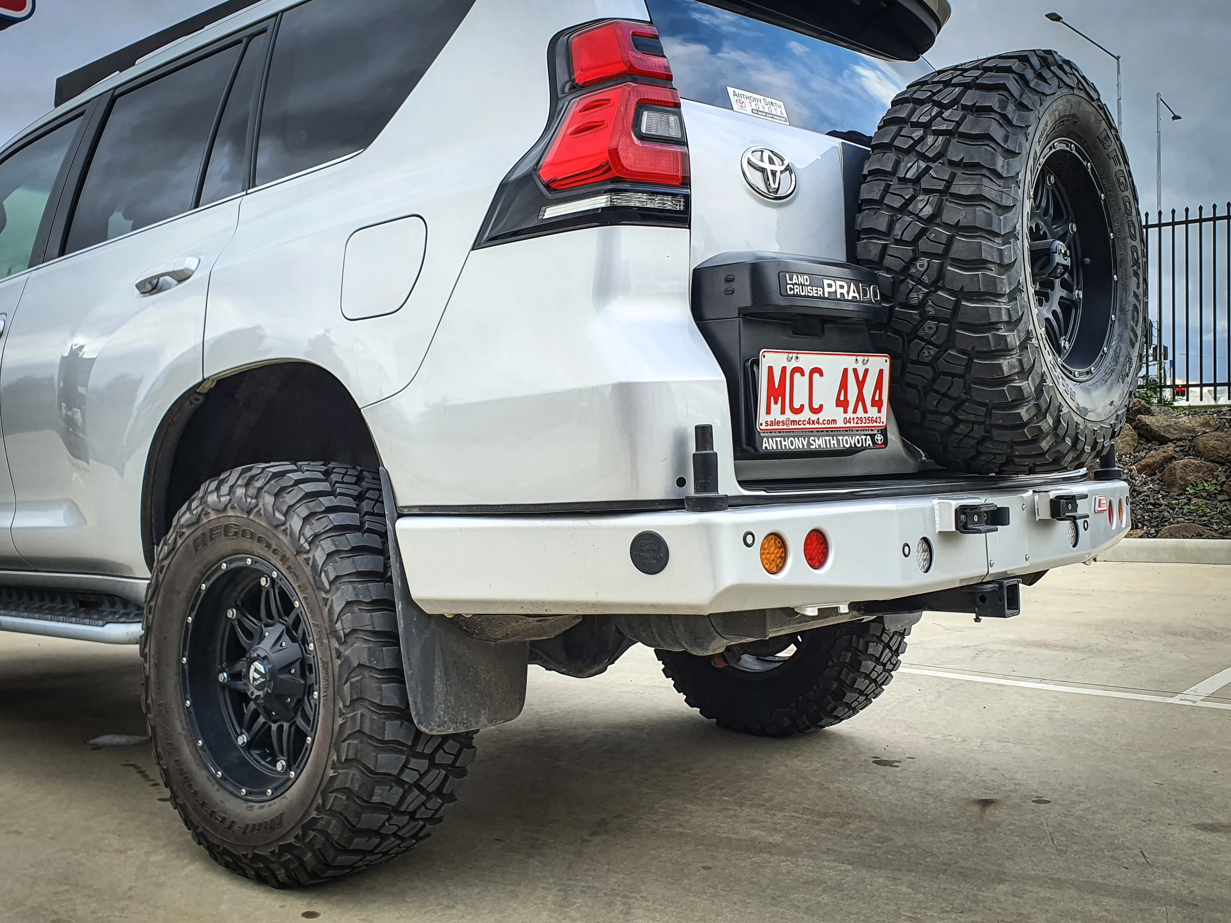 Prado 150 facelift 2017-Current 022-02 Rear Wheel Carrier Bar Only Package - SKU MCC-01020-202 - Image 2