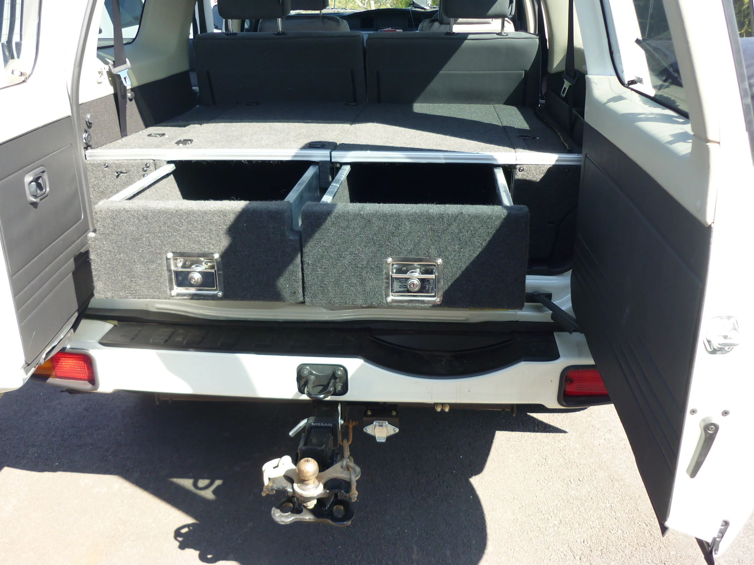 Prado 150 prefacelift 2009-2017 4402 Galvanised Steel Carpet Dual Drawer System with Medium Fridge Slide Package - SKU MCC-01011-4402M - Image 3