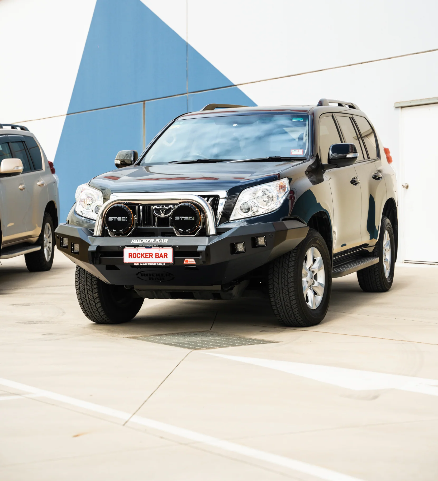 Prado 150 prefacelift 2009-2017 078-01SQSBL Rocker Bull Bar Single Sand Black Loop Package - SKU MCC-01011-7801SQSBL - Image 4