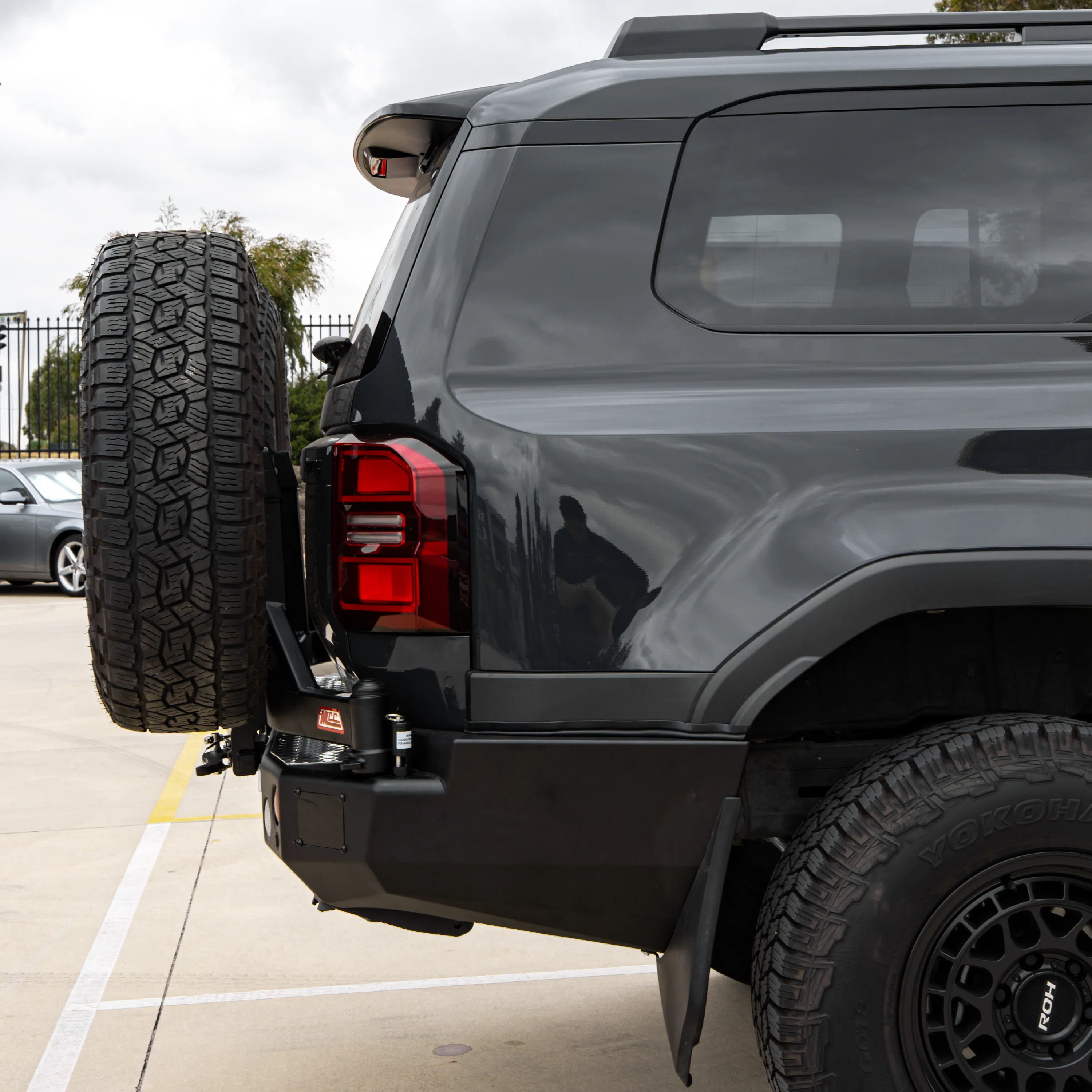 Prado 250 2025-On 022-02 Rear Wheel Carrier Dual Wheels Carrier Package (Sand Black) - Image 5