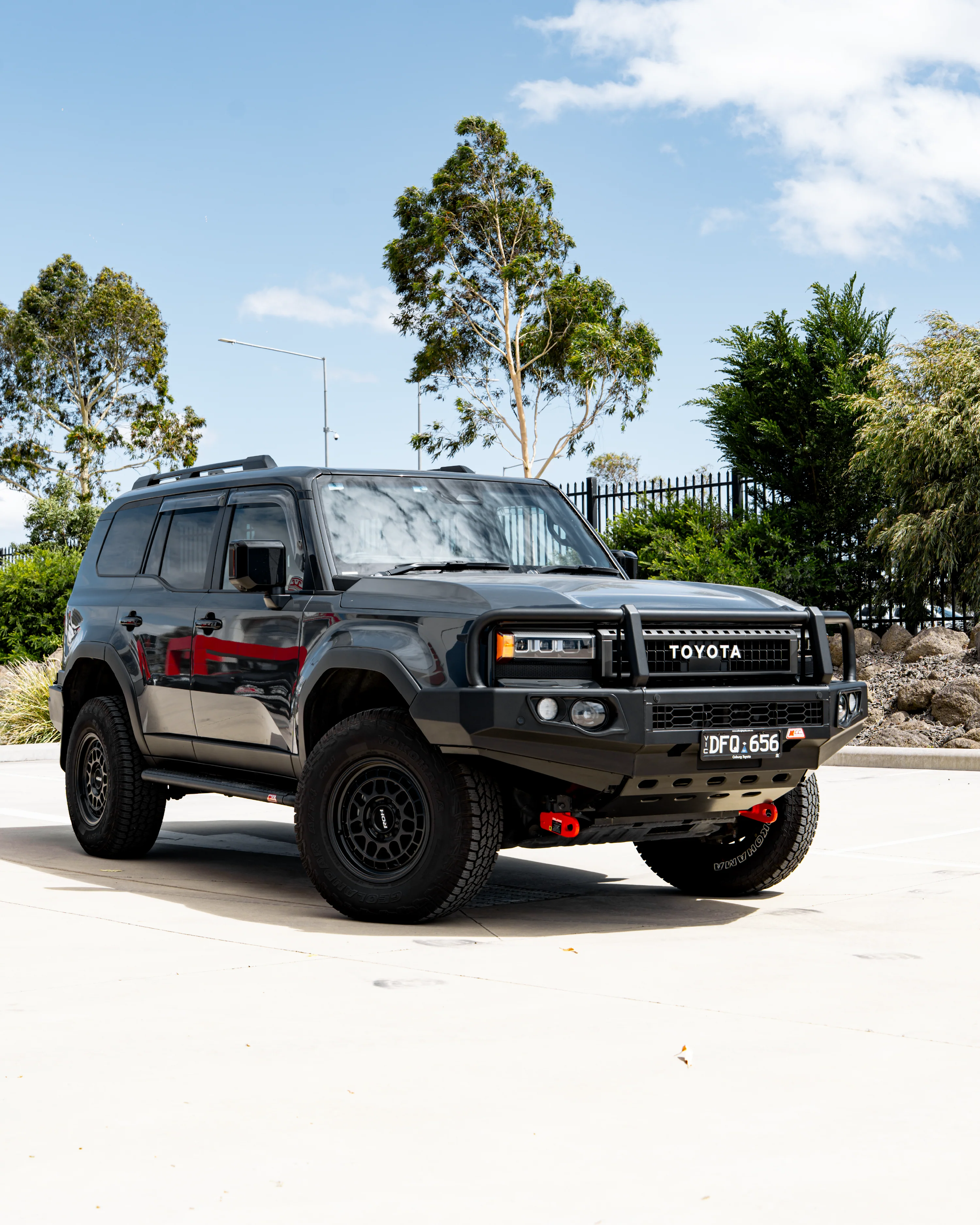 Prado 250 2025-On (With Fog) 707-02 Falcon Bull Bar Black A-Frame Package (LED Foglight) (Sand Black) - Image 4