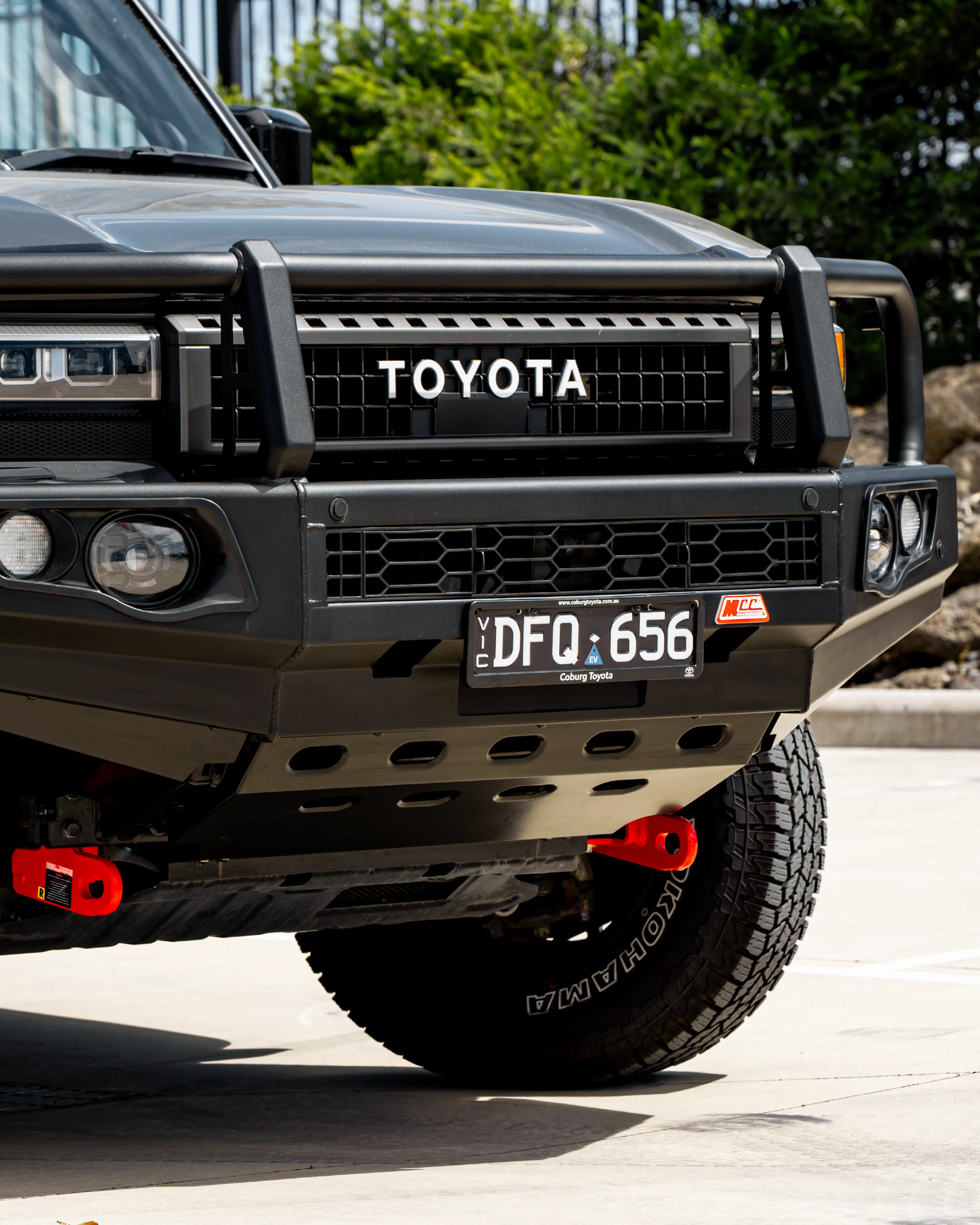 Prado 250 2025-On (With Fog) 707-02 Falcon Bull Bar Black A-Frame Package (LED Foglight) (Sand Black) - Image 6