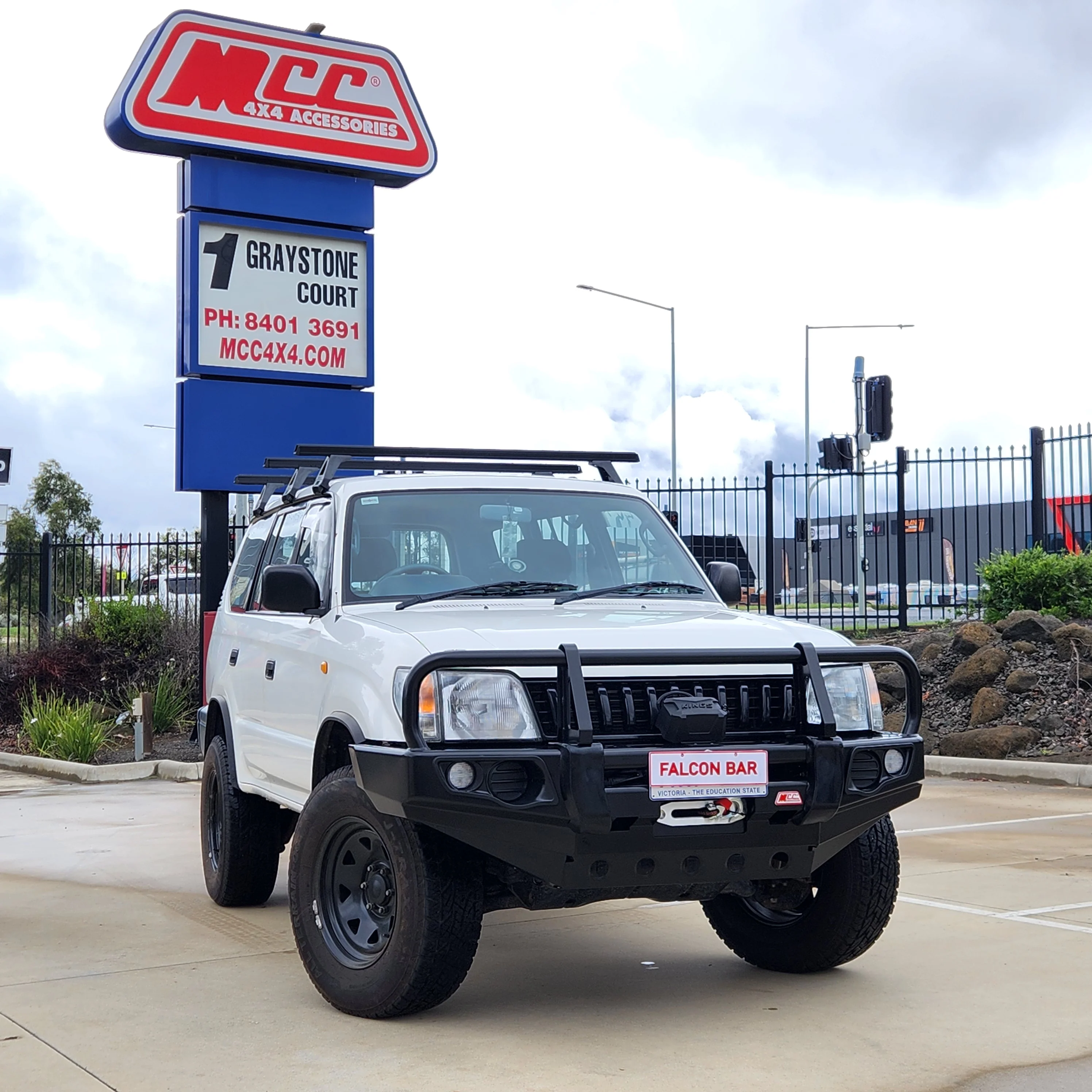 Prado 90 1996-2002 707-02 Falcon Bull Bar Black A-Frame Package (No Foglight) - SKU MCC-01009-702UP - Image 3
