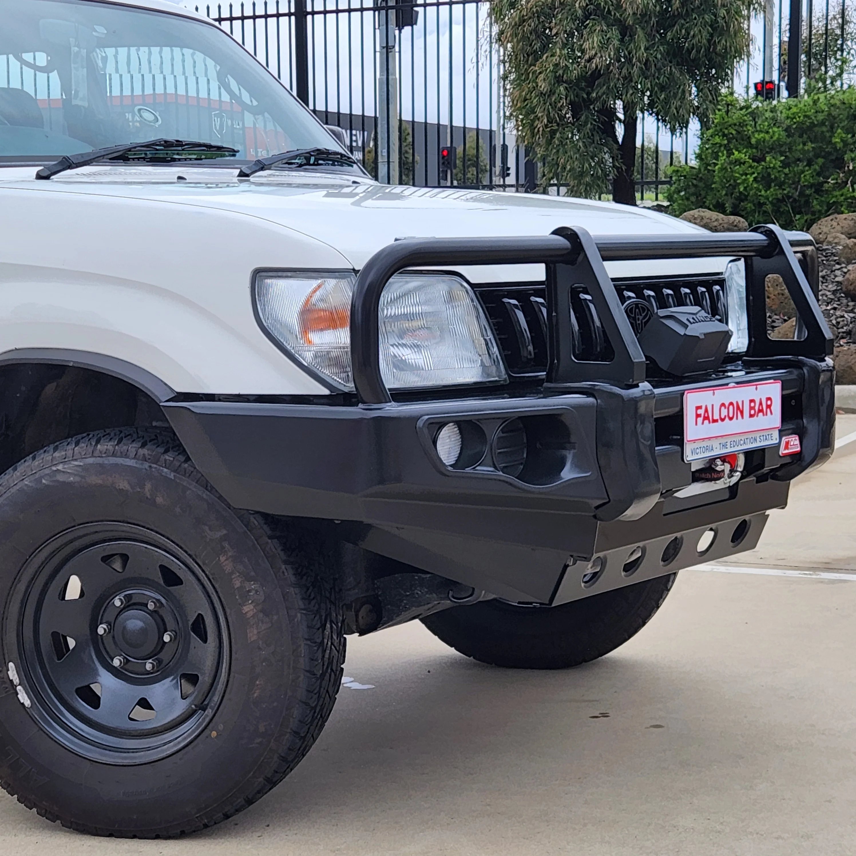 Prado 90 1996-2002 707-02 Falcon Bull Bar Black A-Frame Package (No Foglight) - SKU MCC-01009-702UP - Image 5