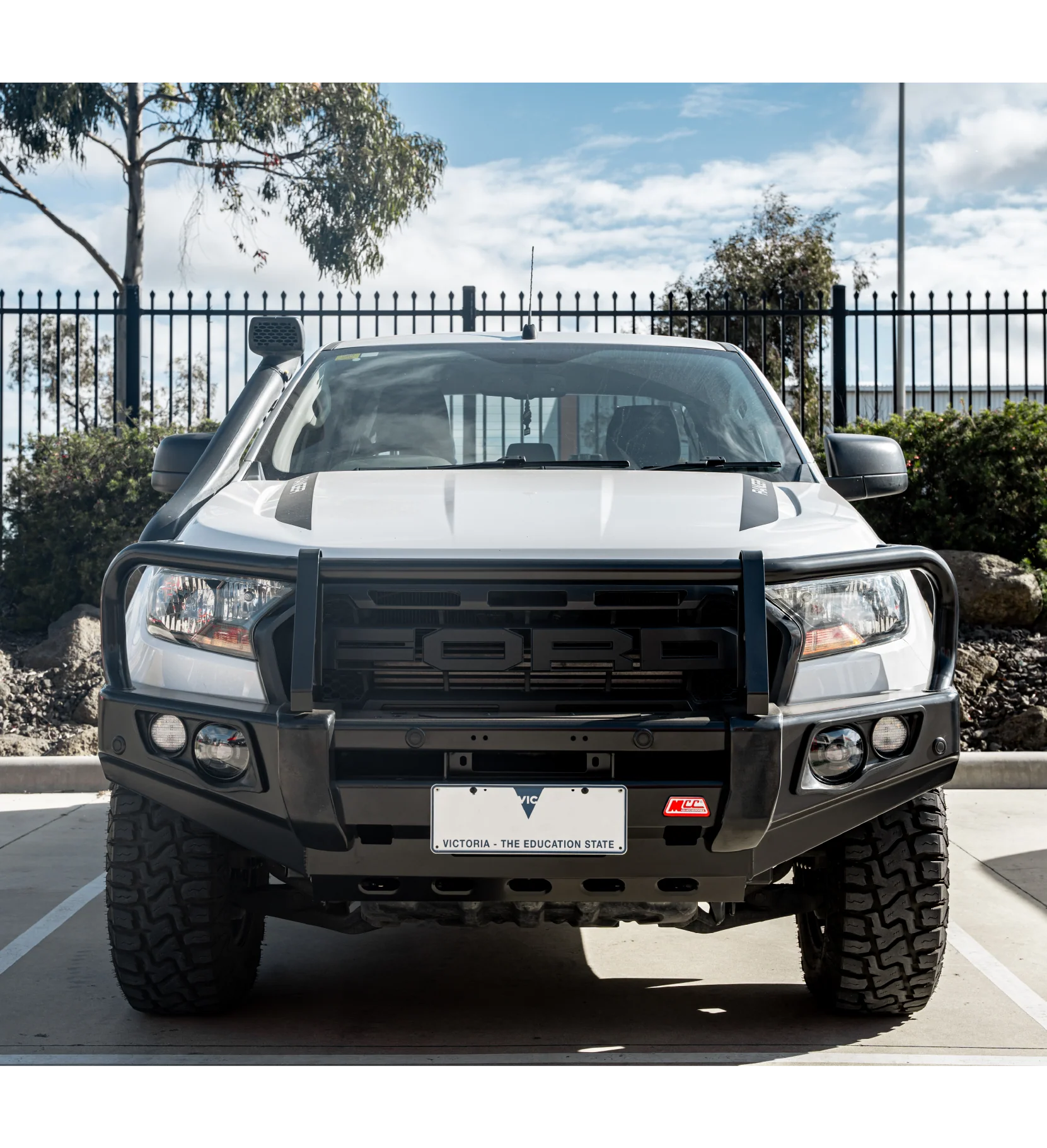 Ranger/Everest Non Tech MK 2 Mk 3 2016-2021 707-02 Falcon Bull Bar Black A-Frame Package (LED Foglight) - SKU MCC-05006-702FOGUP - Image 3