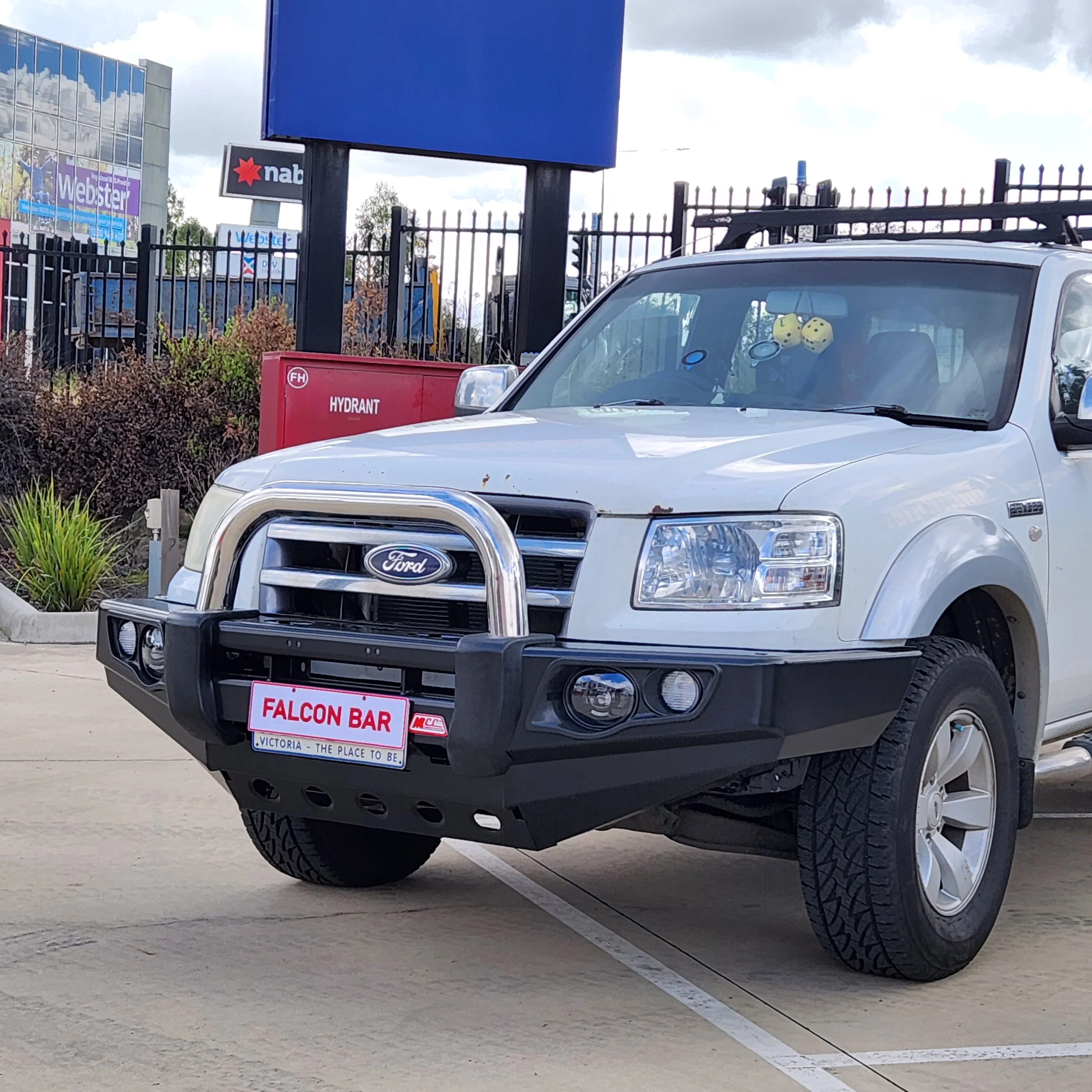 Ranger PJ 2007-2009 707-01 Falcon Bull Bar Single Stainless Loop Package (LED Foglight) - SKU MCC-05001-701SSLFOG - Image 3
