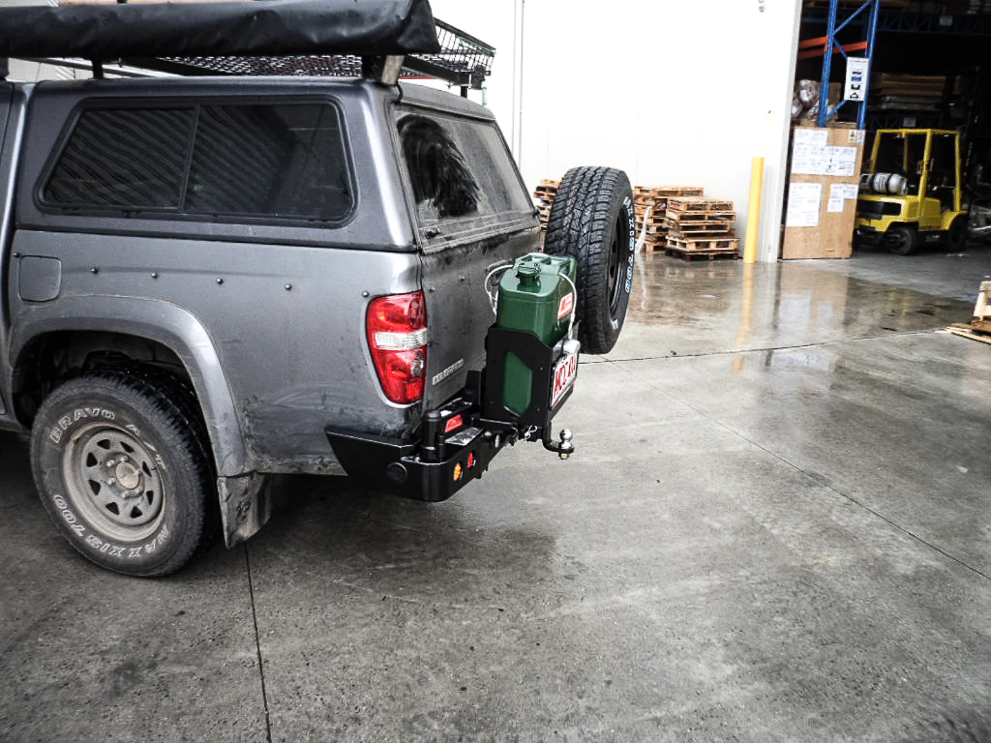 Rodeo RA RA7/ Colorado RC/ GW V200 2003-2011 022-02 Rear Wheel Carrier Single Jerry Can Holder Package - SKU MCC-07001-202PK2 - Image 5