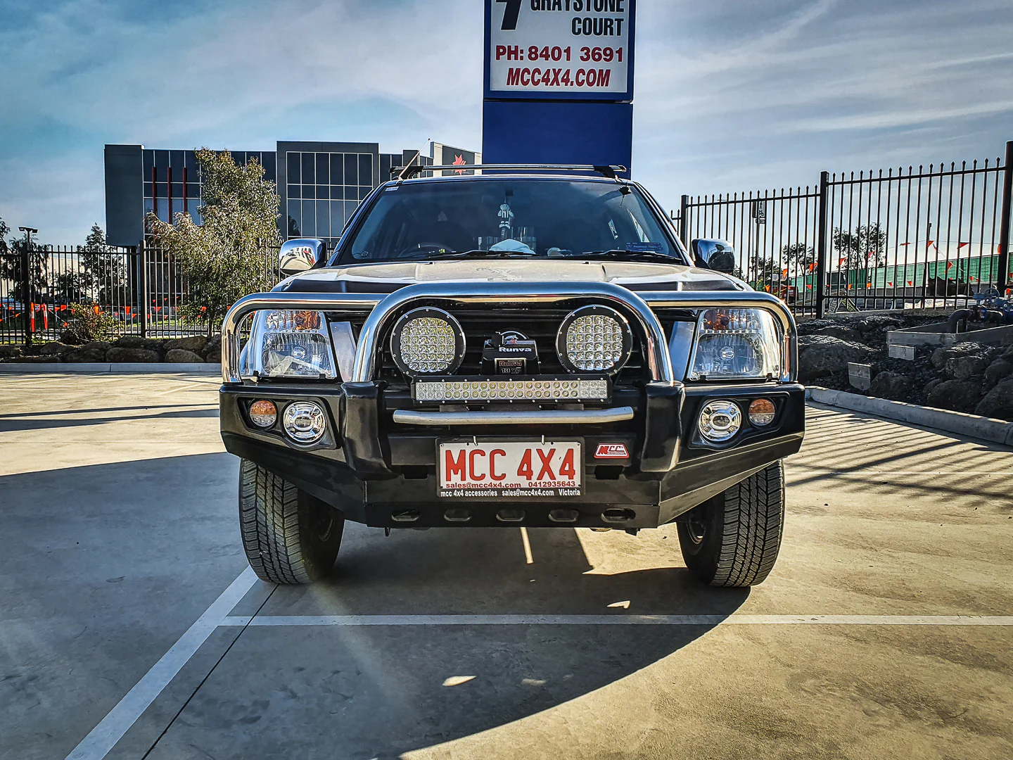 Dmax 2003-2006/ Holden Rodeo RA - 707-01 Falcon Bull Bar Triple Stainless Loops Package (LED Foglight) - SKU MCC-07001-701FOGUP - Image 3