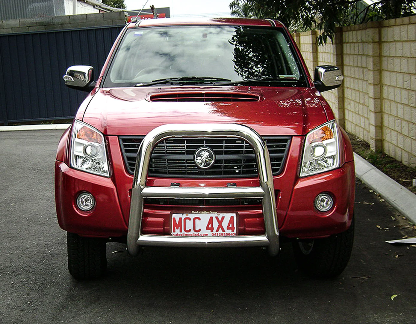Dmax 2007-2011/ Holden RA7 (non sensors compatible) -  Dmax 08-11/ Ra7 009 Low Nudge Bar Package (non sensors compatible) - SKU MCC-07002-009L - Image 3