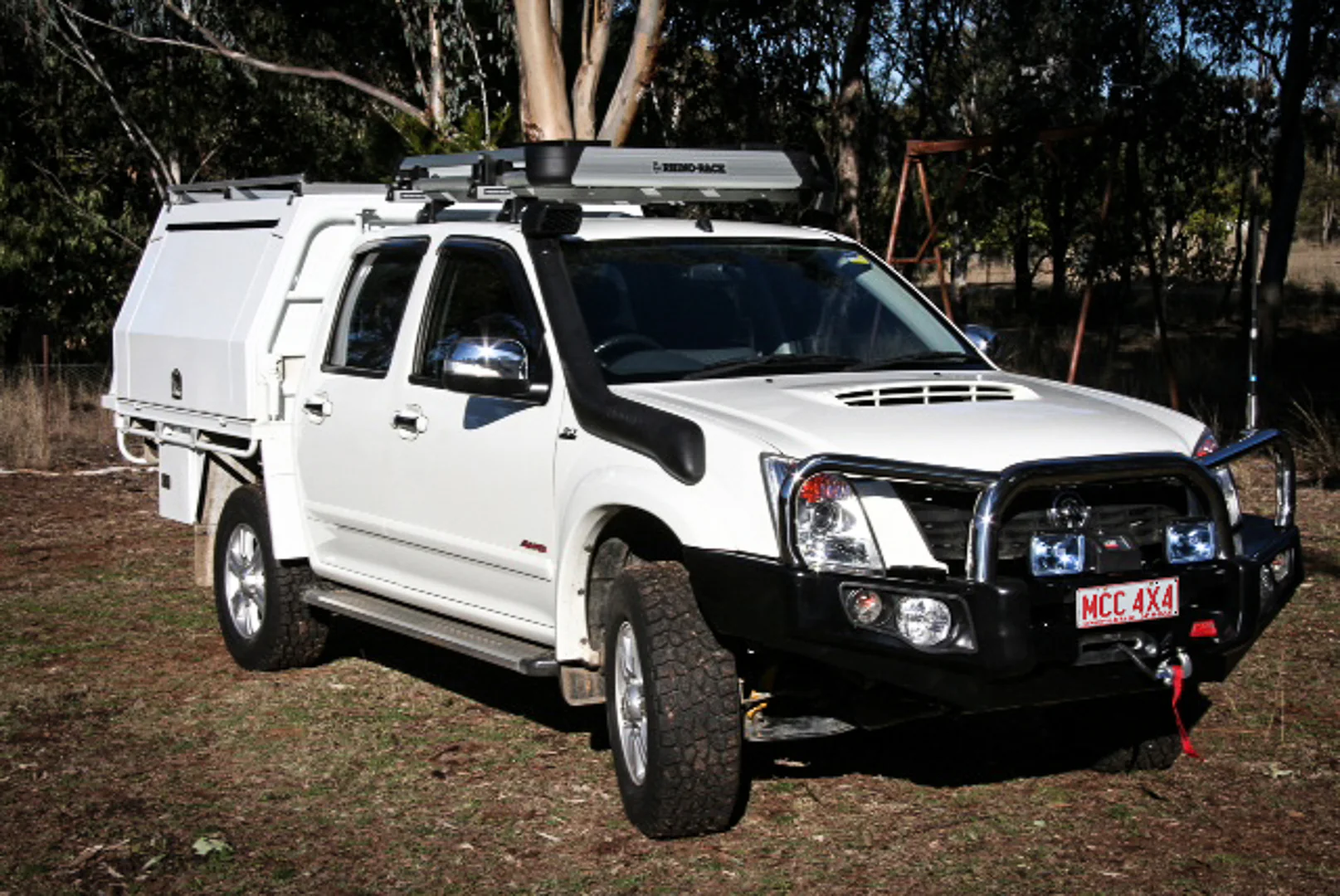 Dmax 2007-2011/ Holden RA7 - 707-01 Falcon Bull Bar Triple Stainless Loops Package (No Foglight) - SKU MCC-07002-701UP - Image 3