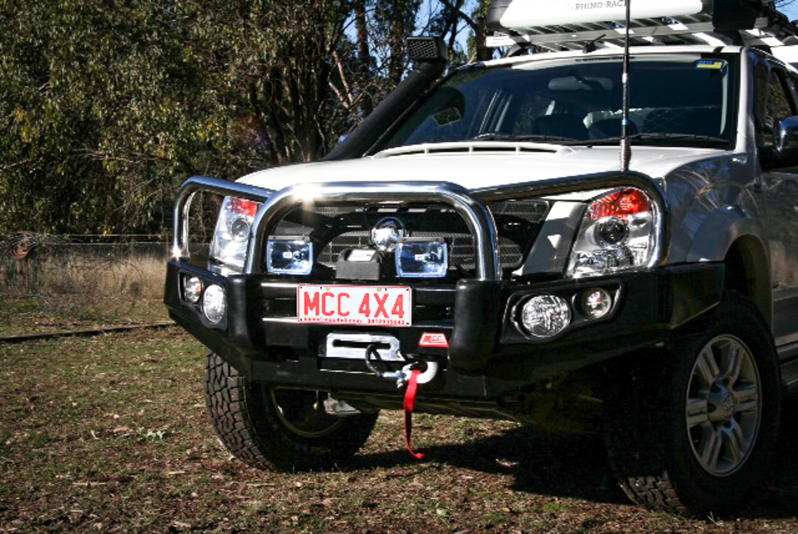 Dmax 2007-2011/ Holden RA7 - 707-01 Falcon Bull Bar Triple Stainless Loops Package (No Foglight) - SKU MCC-07002-701UP - Image 4