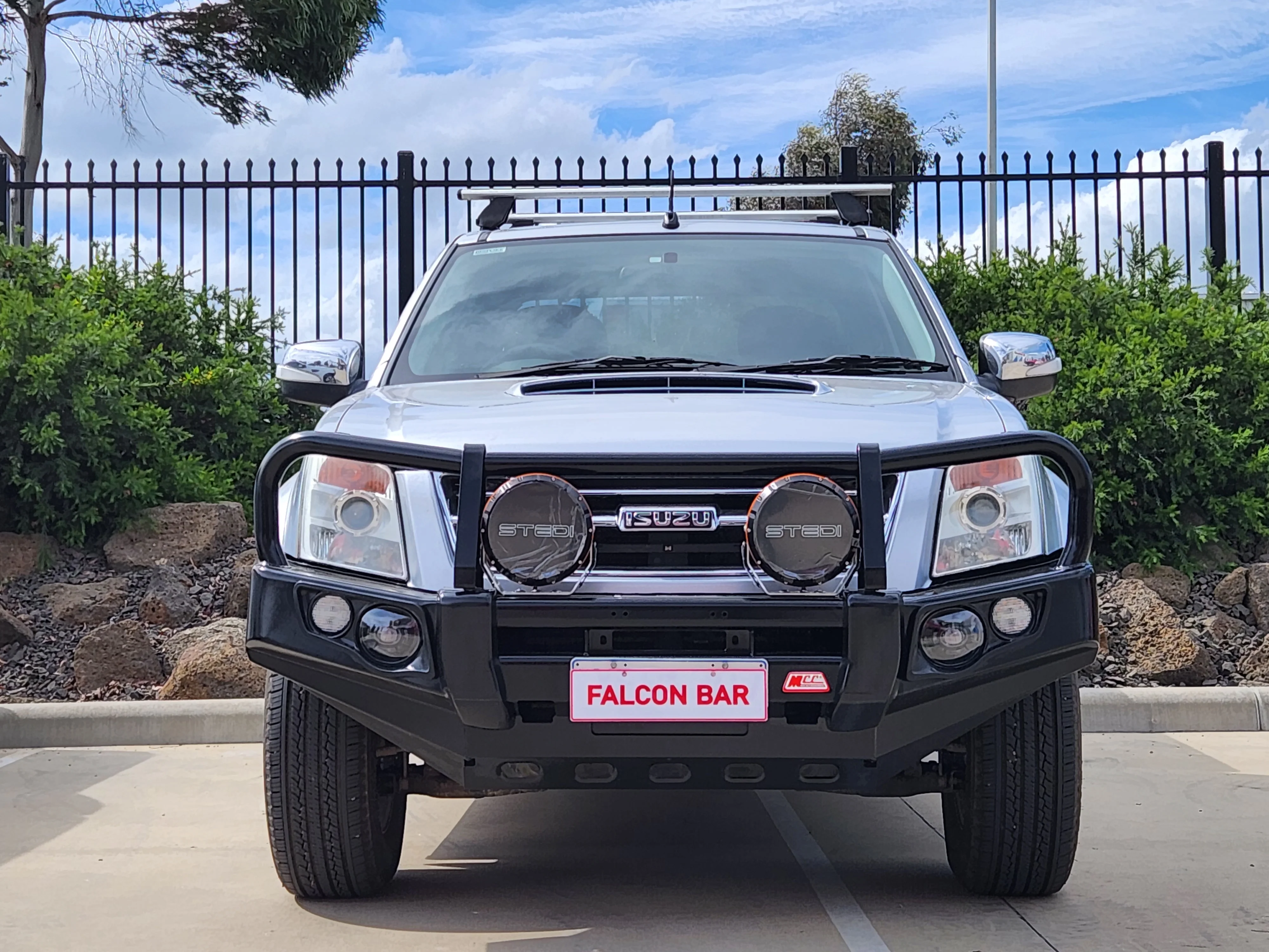 Dmax 2007-2011/ Holden RA7 - 707-02 Falcon Bull Bar Black A-Frame Package (LED Foglight) - SKU MCC-07002-702FOGUP - Image 8