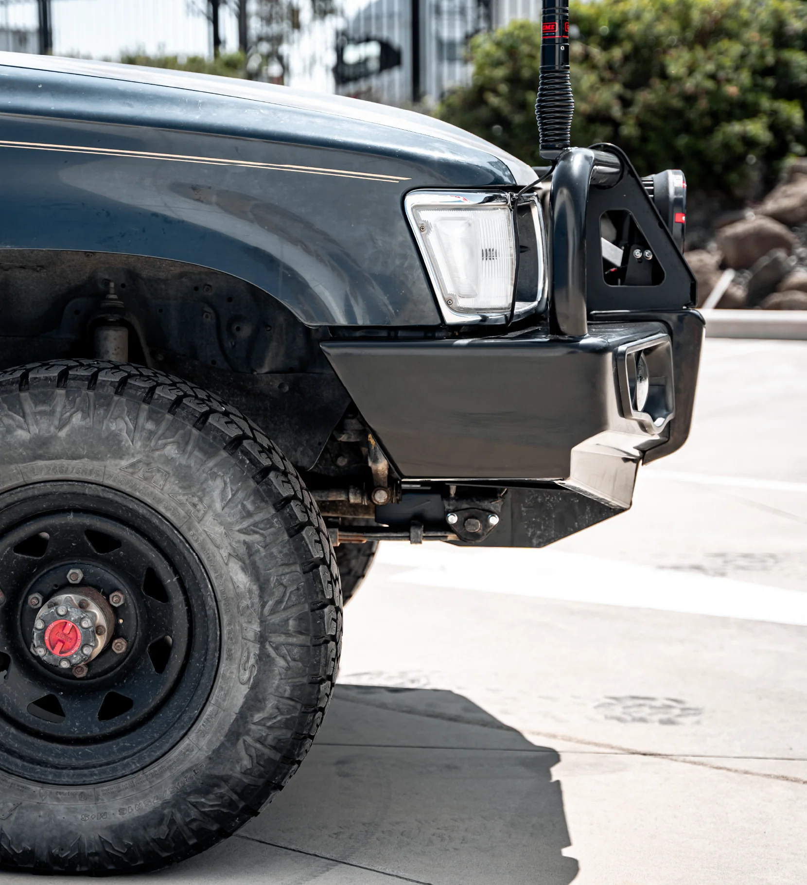 Toyota Hilux 1988-1997 LN105/LN106 (Live) - 707-02 Falcon Bull Bar Black A-Frame Package (LED Foglight) - SKU MCC-01000-702FOG - Image 5