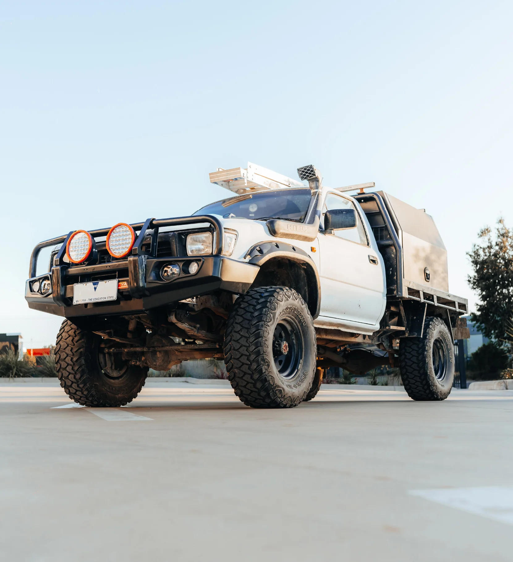 Toyota Hilux 1988-1997 LN105/LN106 (Live) - 707-02 Falcon Bull Bar Black A-Frame Package (LED Foglight) - SKU MCC-01000-702FOG - Image 9