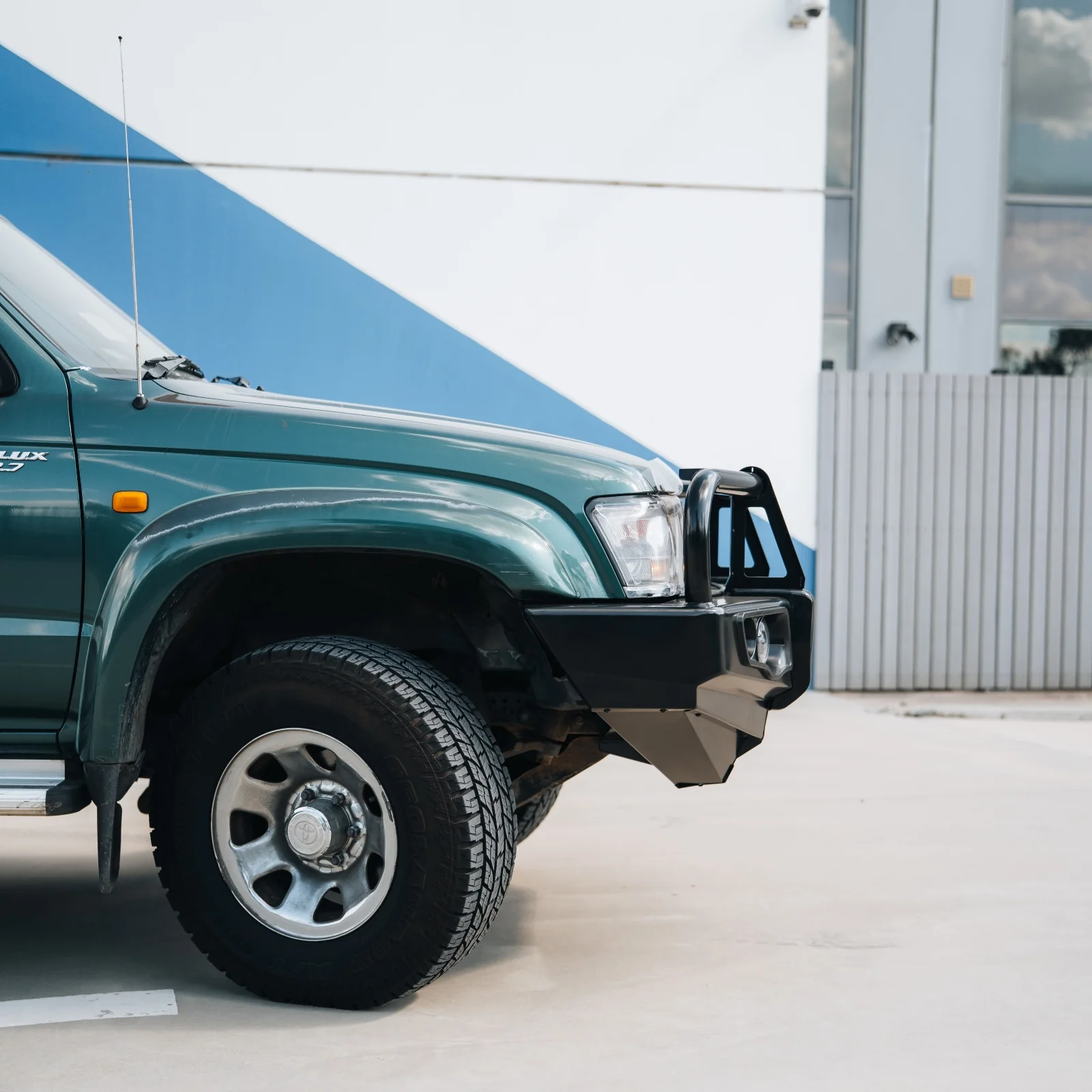 Toyota Hilux 1997-2004 707-02 Falcon Bull Bar Black A-Frame Package (No Foglight) - SKU MCC-01001-702UP - Image 6