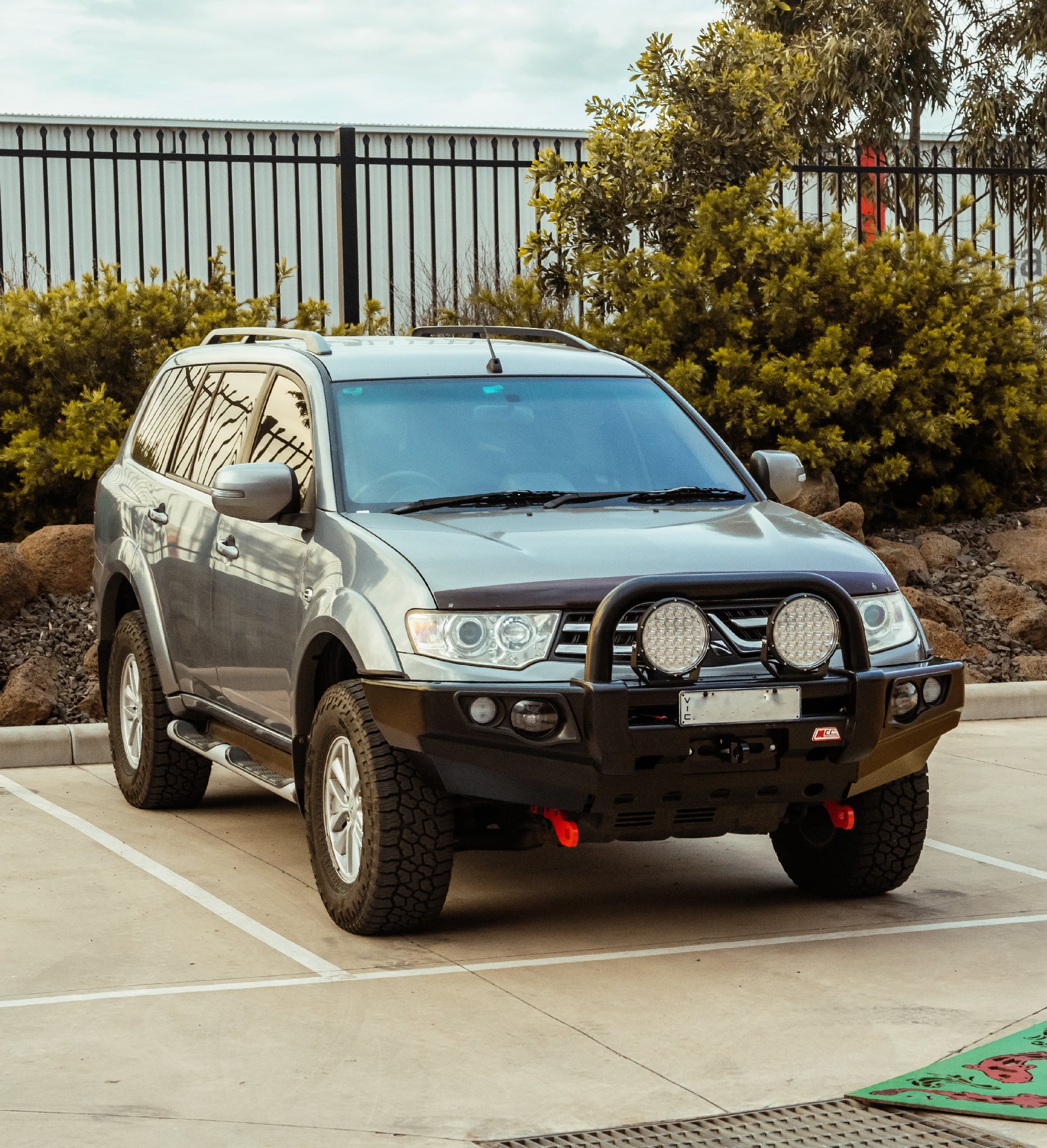 Triton/Challenger 2006-2015 06-15 707-01 Falcon Bull Bar Single Black Loop Package (LED Foglight) - SKU MCC-02002-701SBLFOG - Image 2