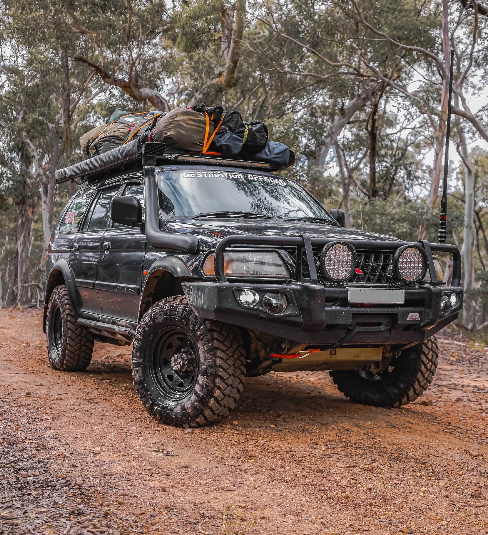 Triton/Challenger MK/PA 1996-2006 707-02 Falcon Bull Bar Black A-Frame Package (LED Foglight) - SKU MCC-02001-702FOGUP - Image 2