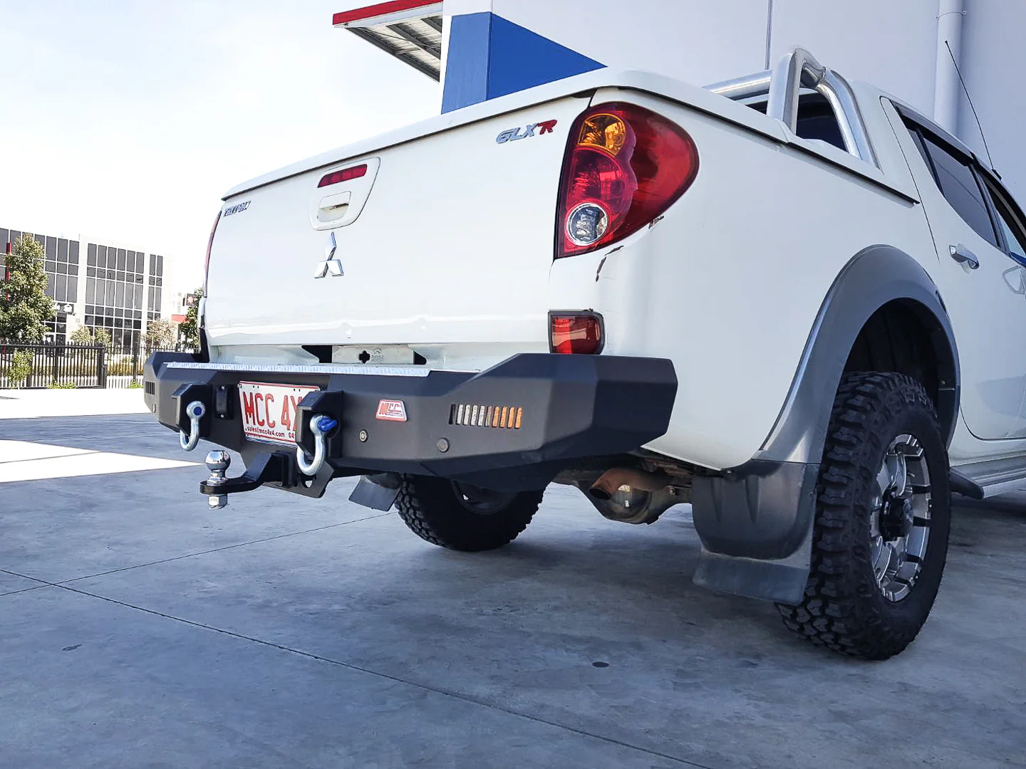 Triton ML 2006-2009 022-01 Rocker Rear Bar Package - SKU MCC-02002-201ML - Image 3