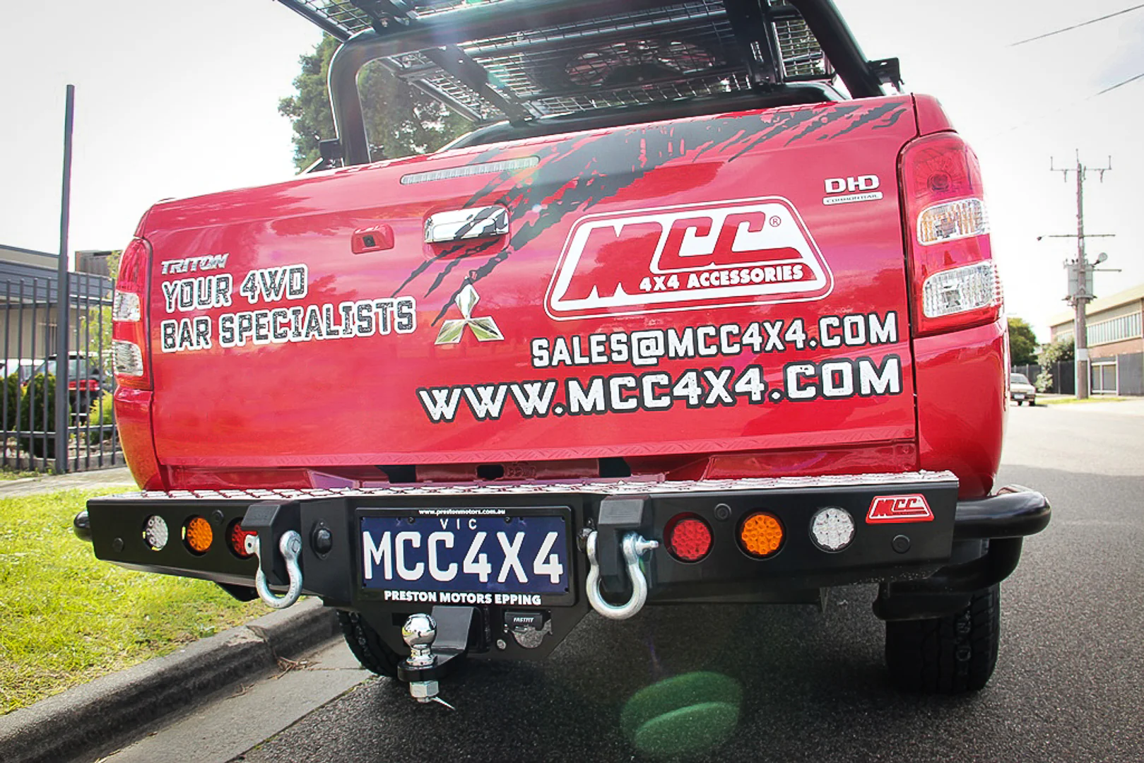 Triton MQ 2015-2019 022-03 Jack Rear Bar with Light kit and Chrome Step Plate Package - SKU MCC-02008-203SPL - Image 4