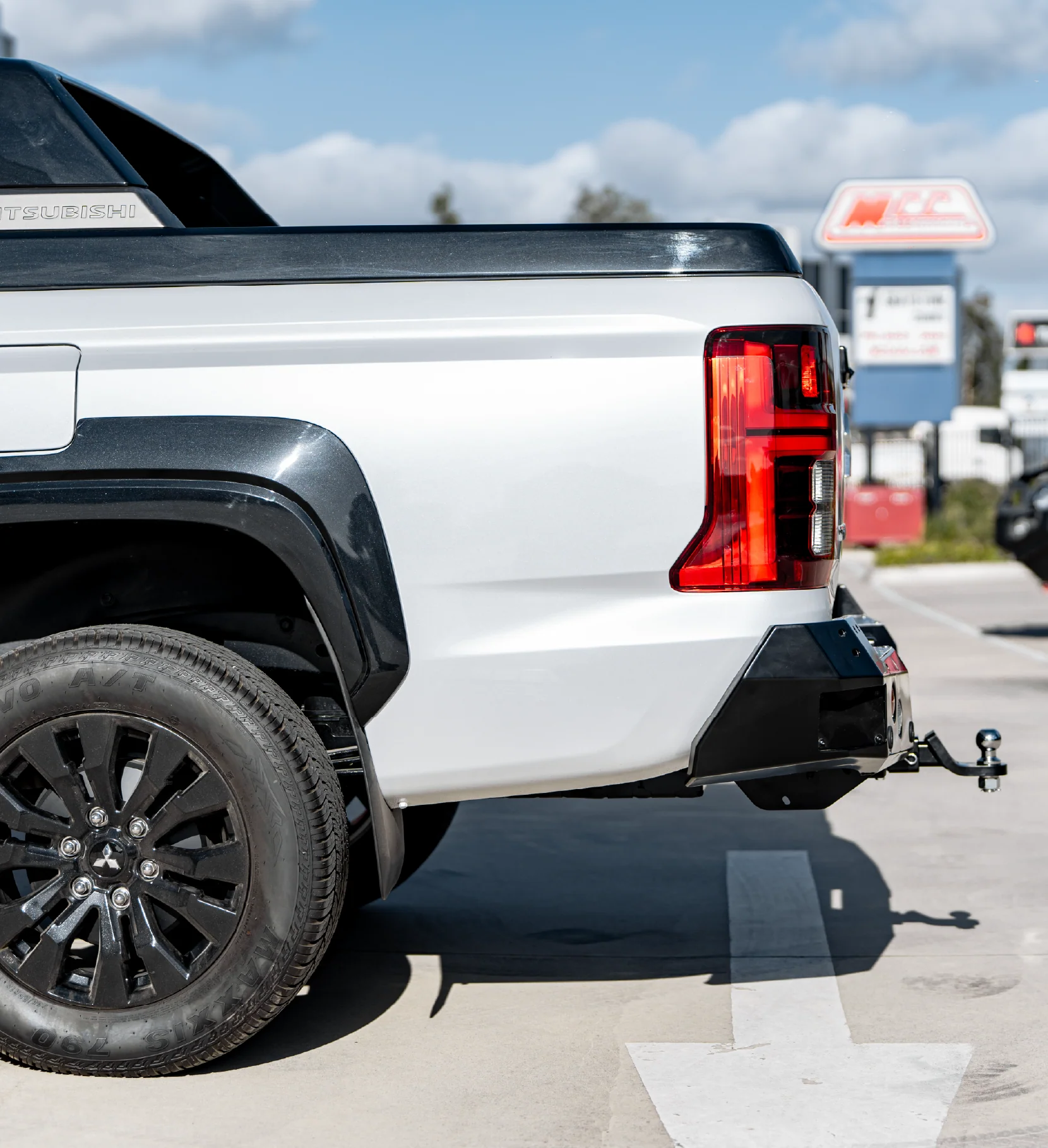 Triton MV 2024-On 022-02 (Lane Assist Compatible) 022-02 Rear Wheel Carrier Bar Only Package - Image 5
