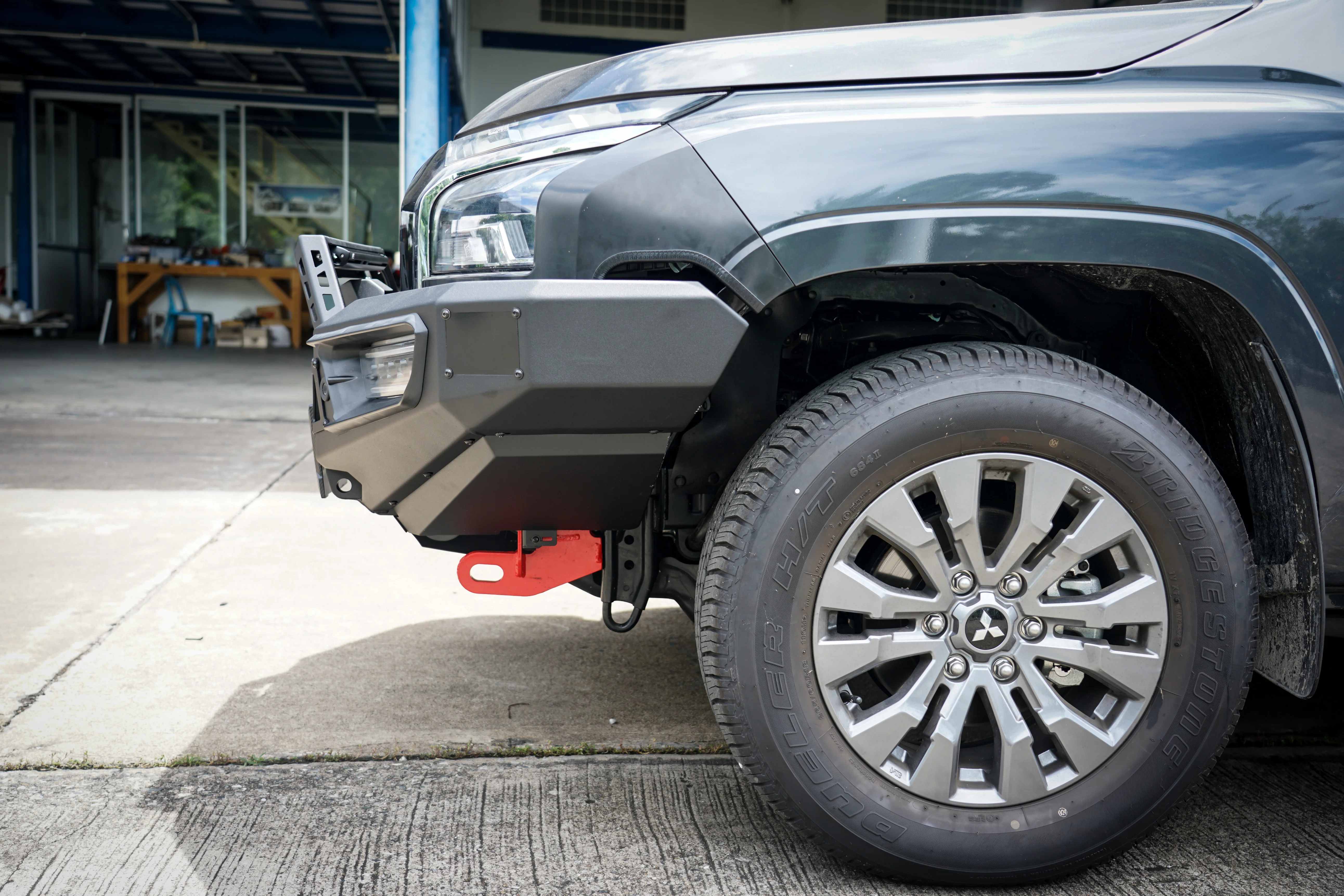 Triton MV 2024-On 909-01 Alloy Pegasus Bull Bar Bumper Replacement Package - Image 5