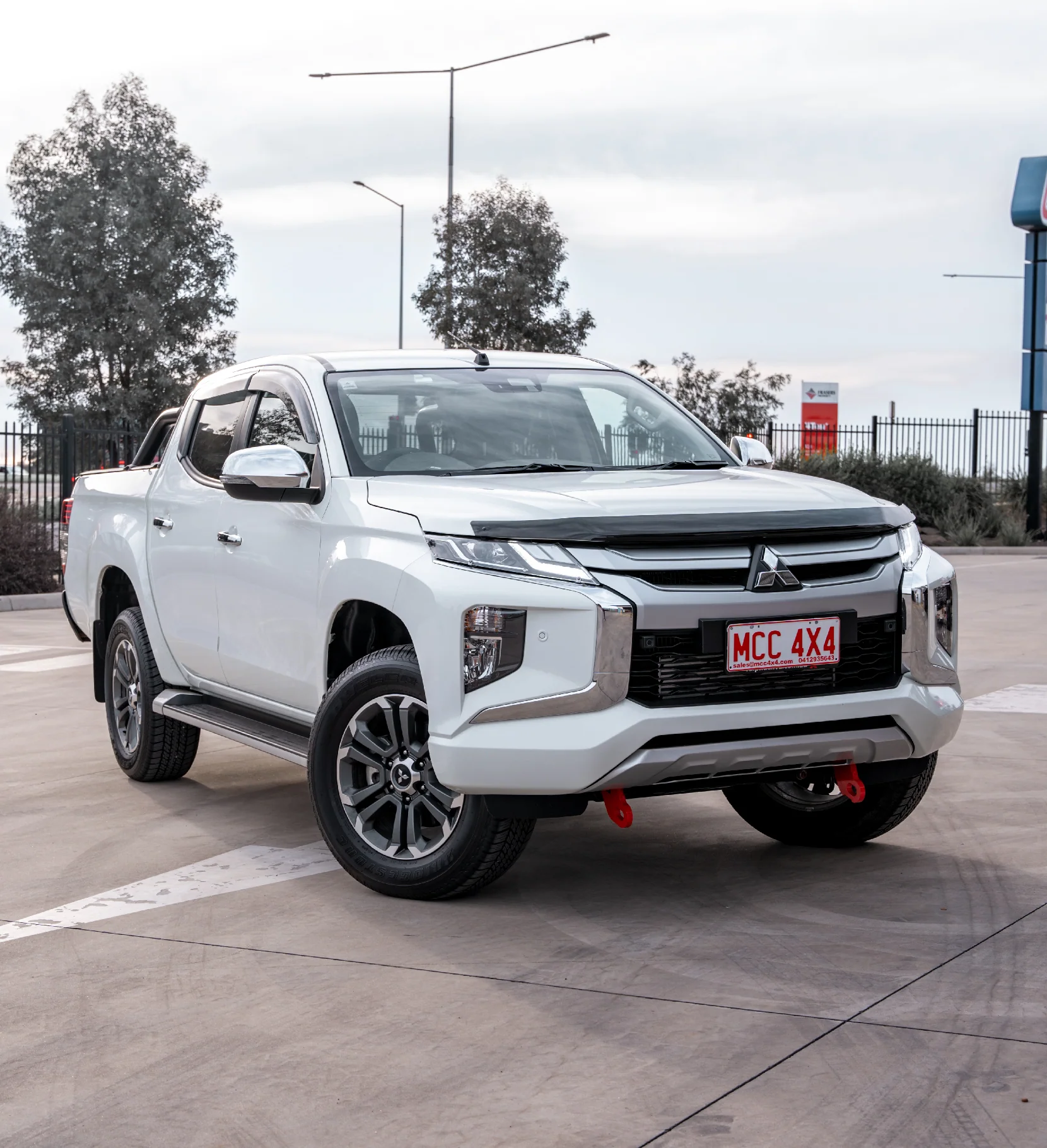 Triton/ Pajero Sport MQ MR QE QF 2015-2023 MCC Rated Recovery Points for Non Bull Bar Compatible Set - SKU MCC-02008-RECOP-NBSET - Image 2